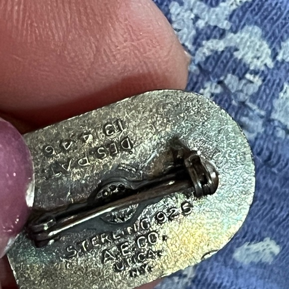 Sterling WWII AWARD OF MERIT MARITIME COMMISSION SHIPS FOR VICTORY Utica NY pin - Picture 3 of 9